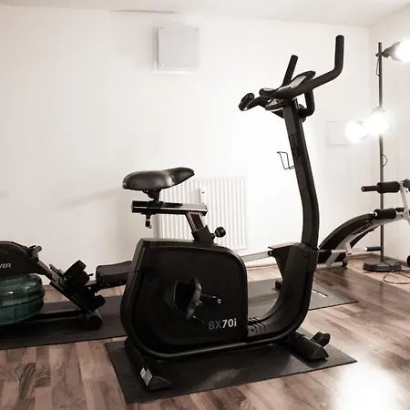 Krummestrasse - In Charlottenburg ! アパートホテル ベルリン