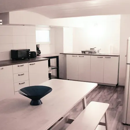 Krummestrasse - In Charlottenburg ! アパートホテル ベルリン